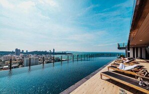 Condo, 2 Bedrooms, Accessible, Smoking | Pool