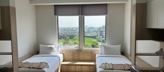 University Hotel UMY