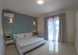 3 chambres, fer et planche à repasser, Wi-Fi, draps fournis