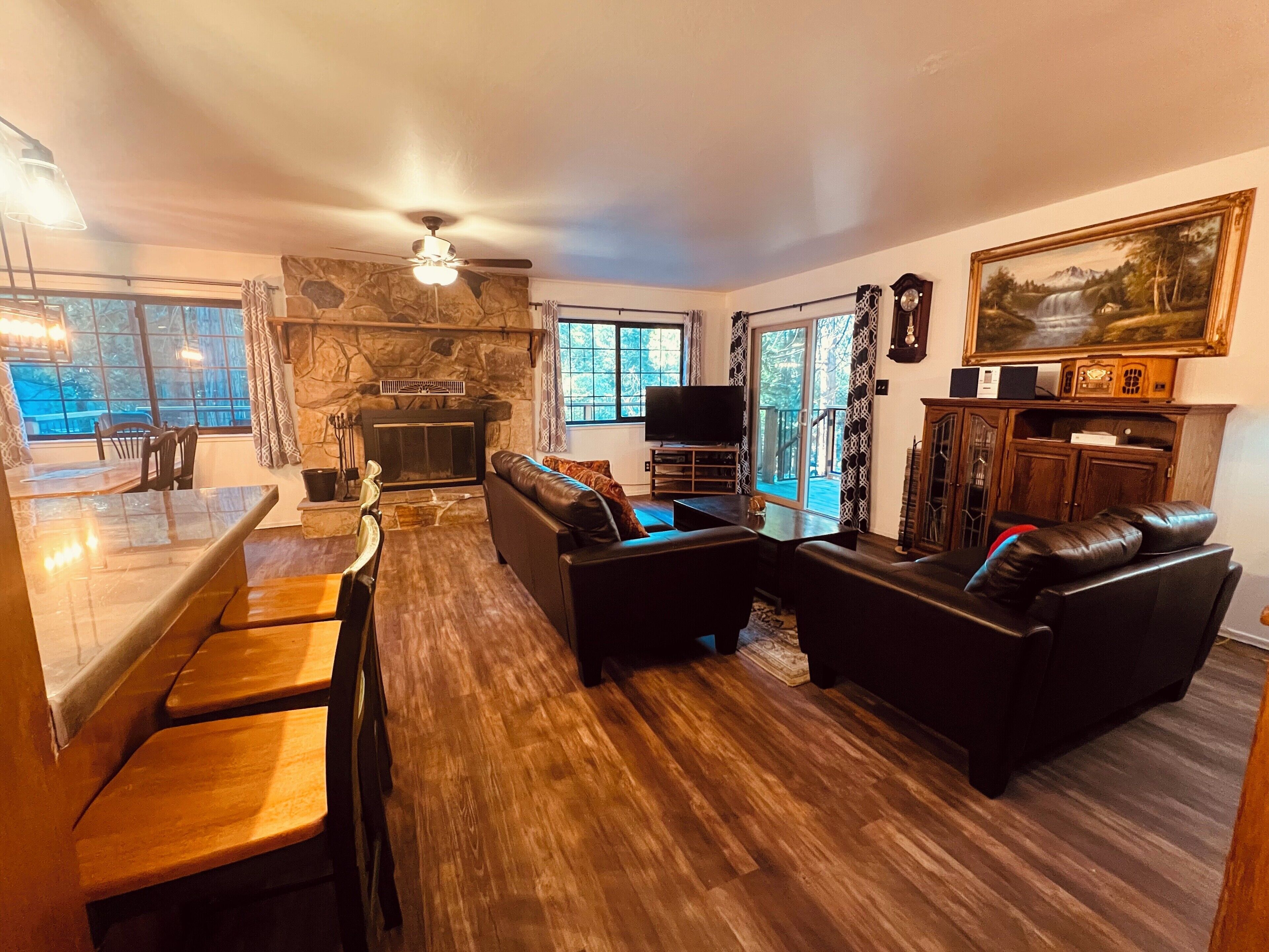 Serene Cabin W/fast Wifi, Central Ac, And Office Nook - Murphys, CA