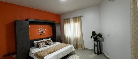 2 sovrum, strykjärn/strykbräda, wi-fi och sängkläder