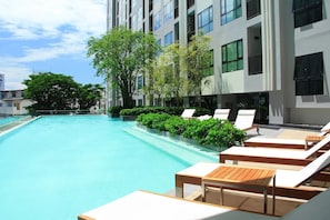 Condo, 2 Bedrooms, Accessible, Smoking | Pool