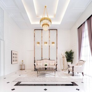 Apartment, 2 Bedrooms, Accessible, Smoking | Living room