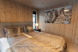 5 chambres, accès Internet