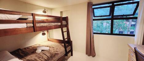 1 bedroom, iron/ironing board, Internet, bed sheets