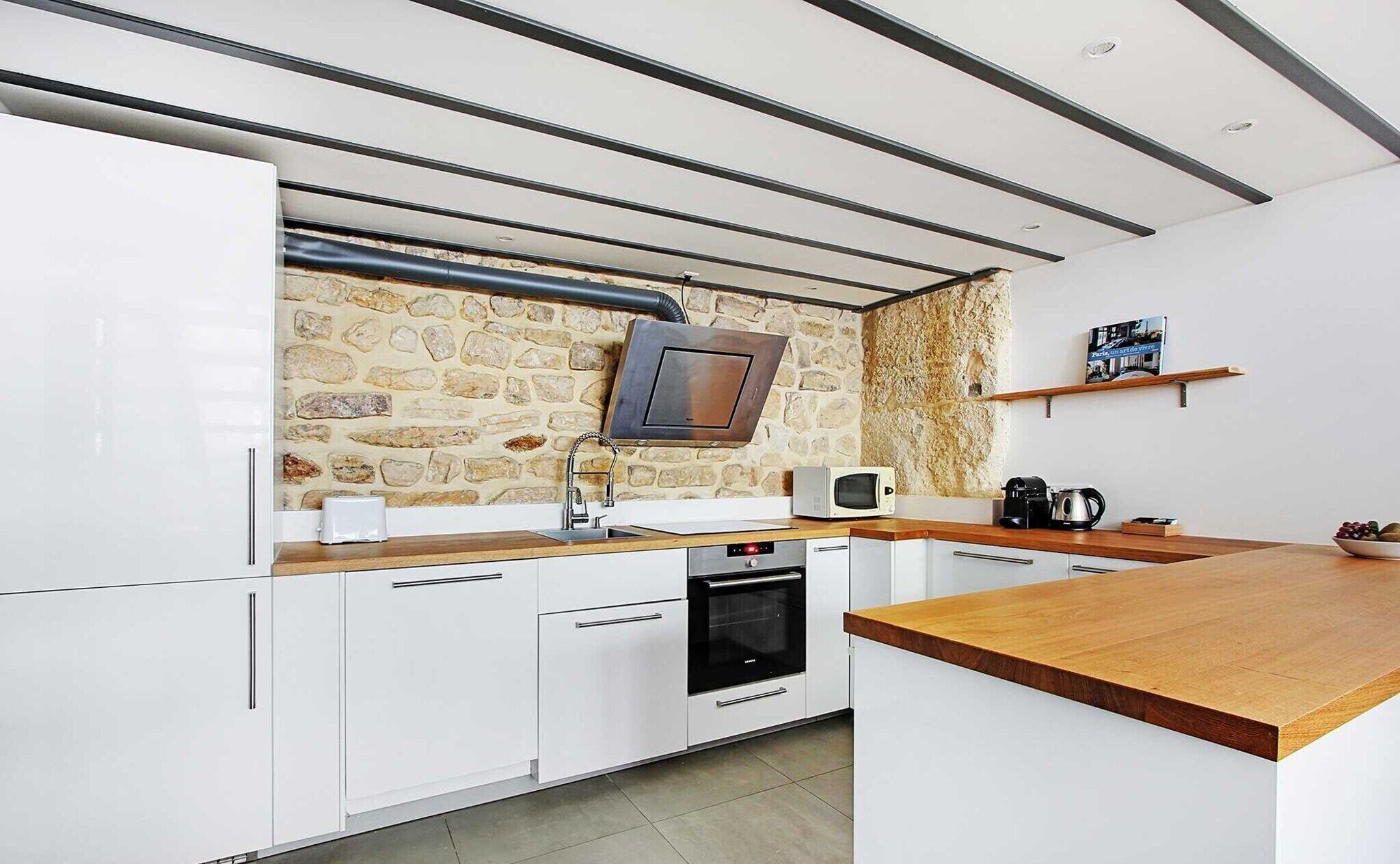 Kühlschrank, Mikrowelle, Herdplatte, Geschirrspüler