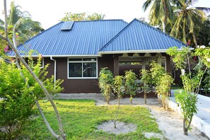 Deluxe Double Room, Garden View