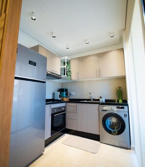 Apartment, 2 Bedrooms, Accessible, Patio | Laundry