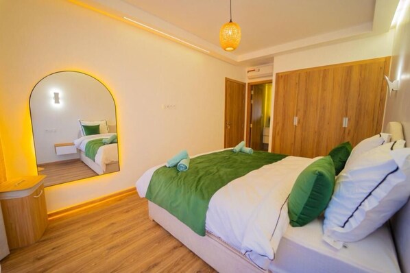 Apartment, 2 Bedrooms, Accessible, Patio