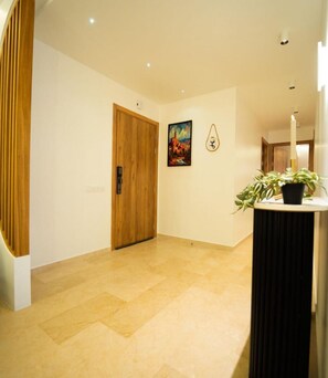 Apartment, 2 Bedrooms, Accessible, Patio | Interior