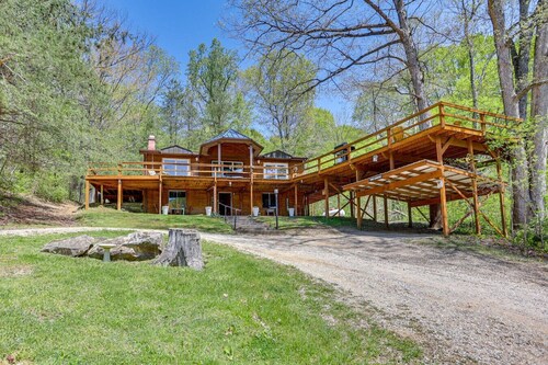 The Lodge At White Oaks Cabins