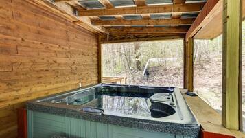 Bañera de hidromasaje interior