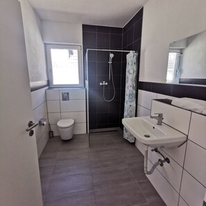 تجهيزات دش، مجففات شعر، مناشف