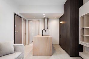 Glyfada Prime Apartment | Private kitchen