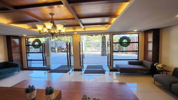 Condo, 1 Bedroom, Accessible, Balcony | Living room