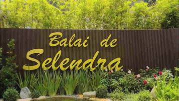 Condo, 1 Bedroom, Accessible, Balcony | Garden