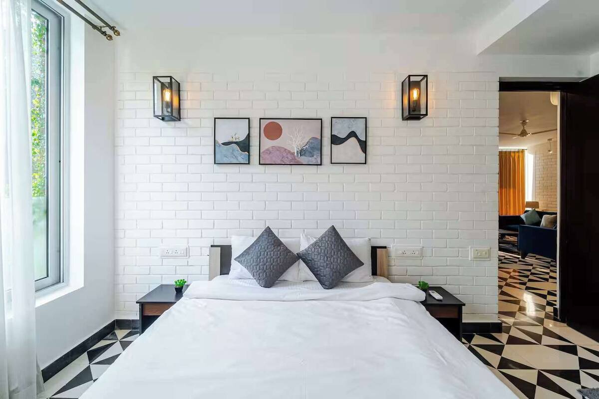 Superior Apartment, Balcony, Poolside