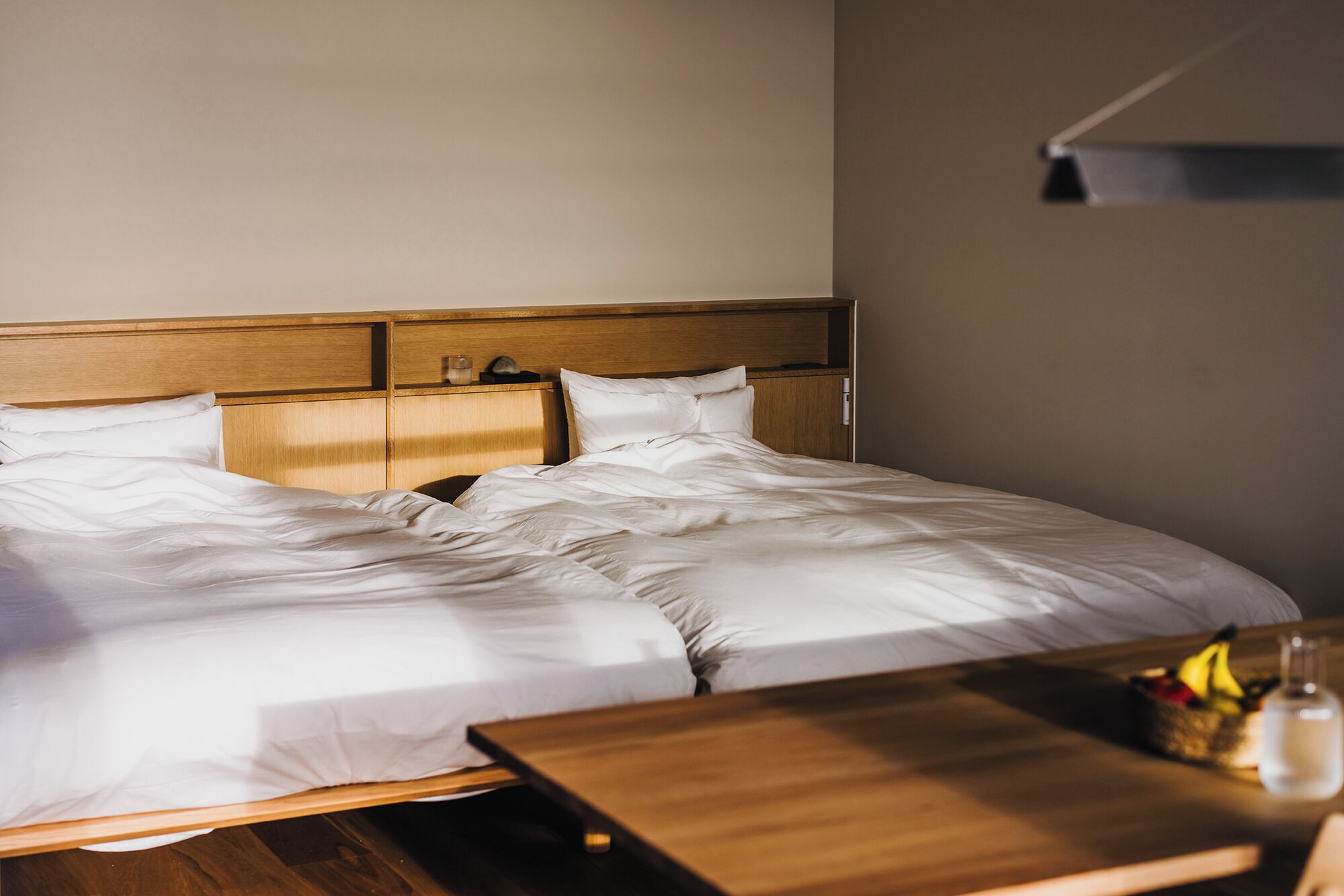 Desk, free WiFi, bed sheets