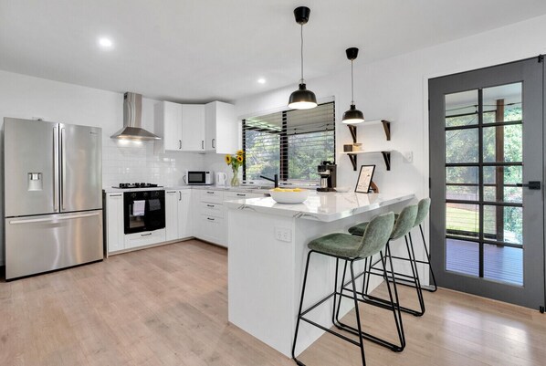 Fridge, microwave, oven, stovetop