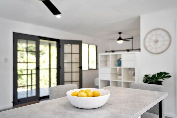 Dining - Cozy Cottage @ Sunshine Grove (Peachester)