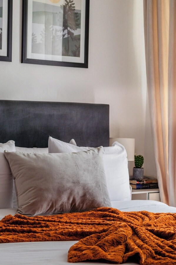 Family Apartment, 2 Bedrooms, Mountain View