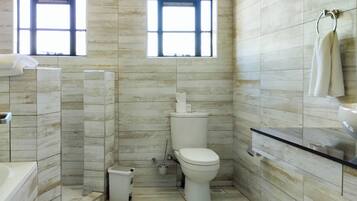 Family Apartment, 2 Bedrooms, Mountain View | Bathroom | Slippers