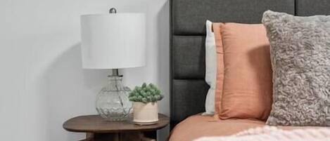 4 عدّة غرف نوم ومكواة/لوح كي وواي فاي مجانًا وملاءات أسرّة