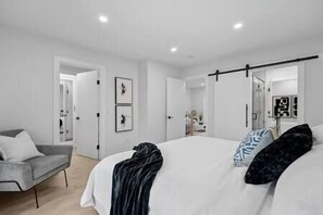 4 bedrooms, iron/ironing board, free WiFi, bed sheets