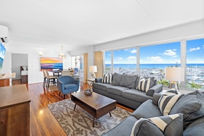 Standard Apartment, Lanai, Ocean View | Living area