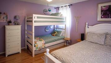 3 bedrooms, iron/ironing board, travel crib, WiFi