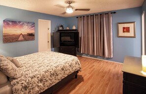 3 soverom, strykejern/-brett, reiseseng for barn og wi-fi