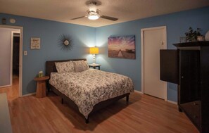 3 habitaciones, tabla de planchar con plancha, cuna de viaje y wifi 