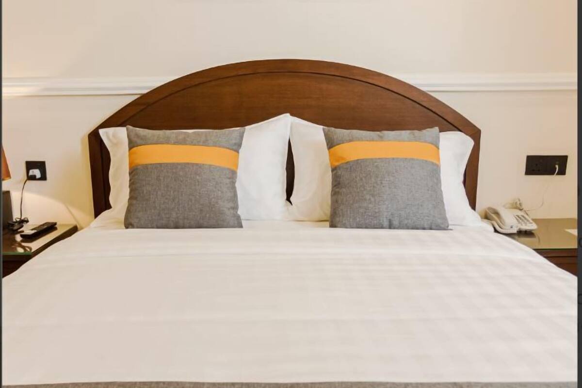 Standard Room | Iron/ironing board, free WiFi