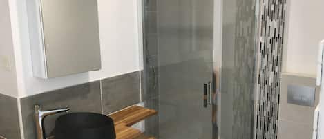 Handtücher, Toilettenpapier