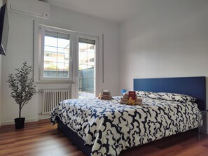 1 bedroom, WiFi, bed sheets, wheelchair access