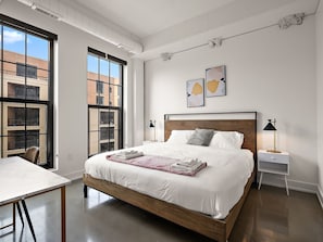 2 chambres, fer et planche à repasser, Wi-Fi, draps fournis