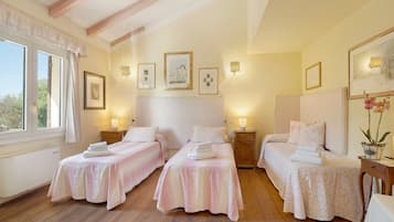 1 habitación, wifi y ropa de cama