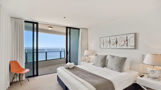 Deluxe Apartment, Air conditioning, Ocean View | Iron/ironing board, WiFi (free)
