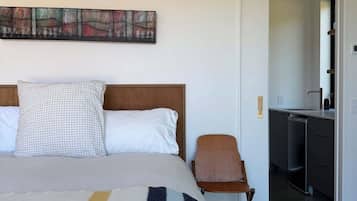 1 Schlafzimmer, Schreibtisch, BĂŒgeleisen/BĂŒgelbrett, WLAN