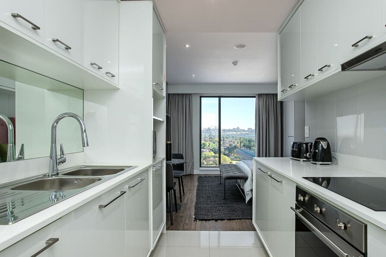 Monolocale Basic | Cucina privata | Frigorifero, microonde, forno, piano cottura