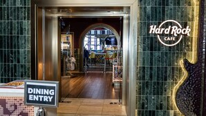 The Hard Rock Cafe entrance with a dining area visible inside. - HAYWOOD HILLTOP WELLNESS LIVING (Genting Highlands)