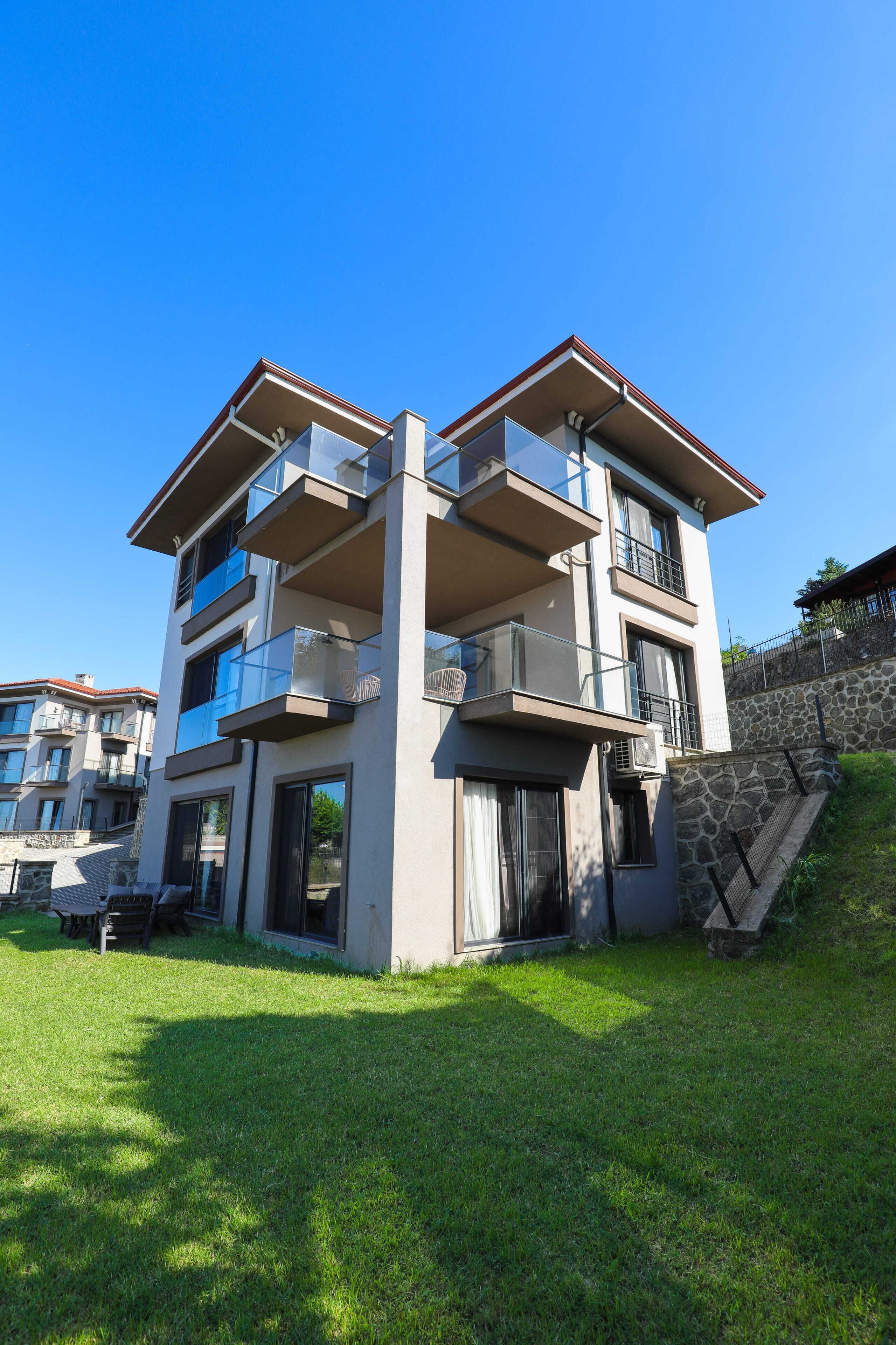 Family Villa, Multiple Beds, Non Smoking, Jetted Tub