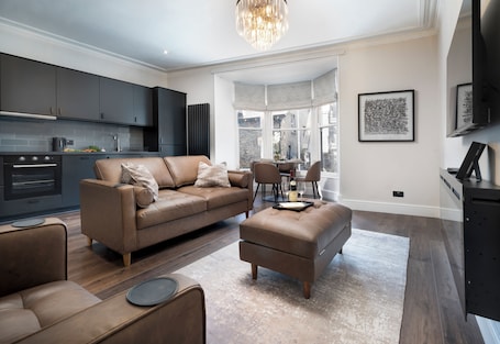 Deluxe Apartment | Room amenity