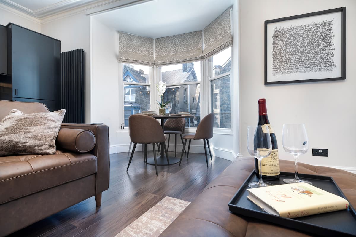 Deluxe Apartment | Room amenity