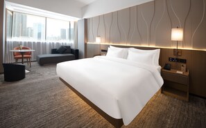 Bureau, espace de travail pour ordinateur portable, Wi-Fi gratuit