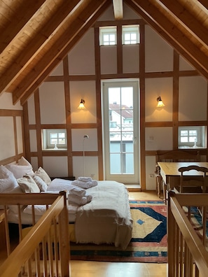 3 Schlafzimmer, Schreibtisch, Bügeleisen/Bügelbrett, kostenloses WLAN