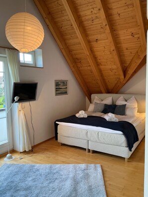 3 chambres, bureau, fer et planche à repasser, Wi-Fi gratuit