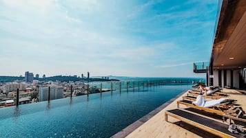 Departamento, 2 habitaciones, con acceso para personas discapacitadas, para fumadores | Alberca | Alberca al aire libre