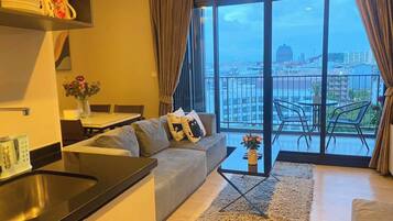 Departamento, 2 habitaciones, con acceso para personas discapacitadas, para fumadores | Sala de estar