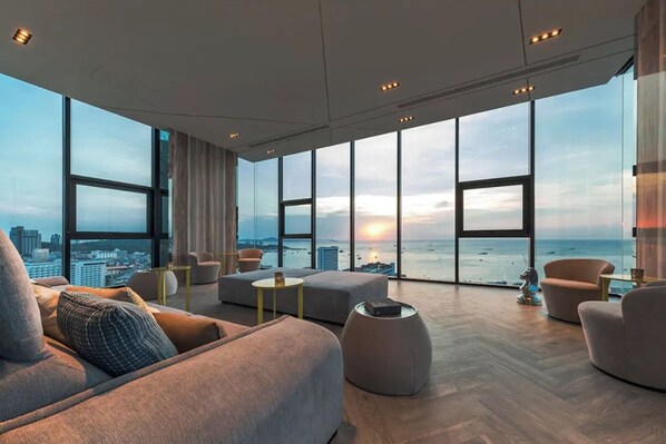 Lounge - 2 Bed Room At Excellent Location - Best In Class (Pattaya)